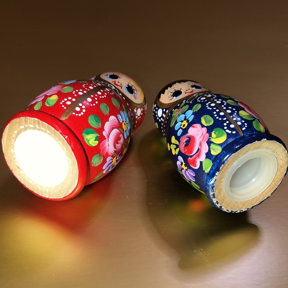 💖Russian Nesting Dolls Salt and Pepper Shakers - Picture 4 of 8